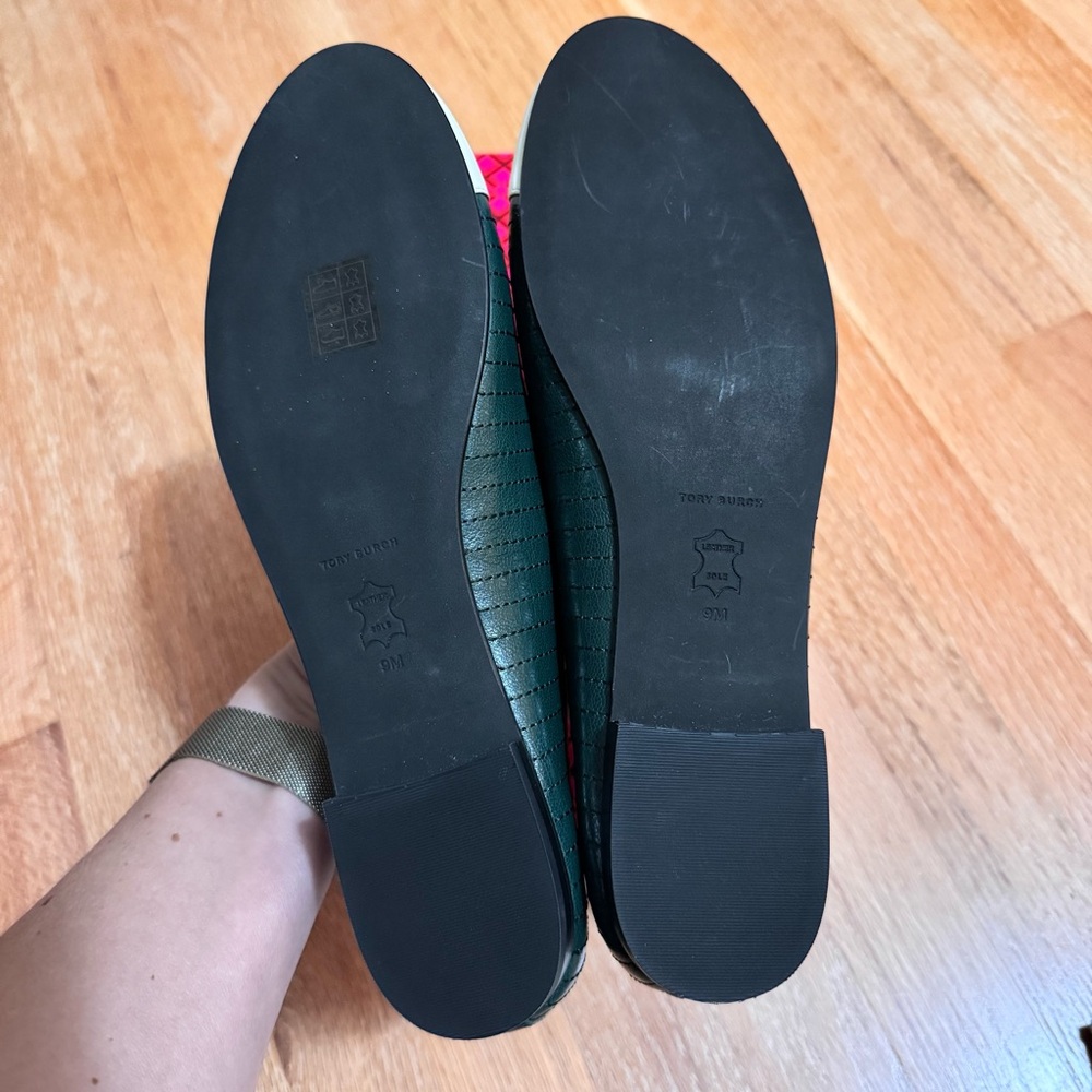 Tory Burch Quilted Cap Toe Ballet Flats Green & Ivory Size 9 NWT - Picture 6 of 11